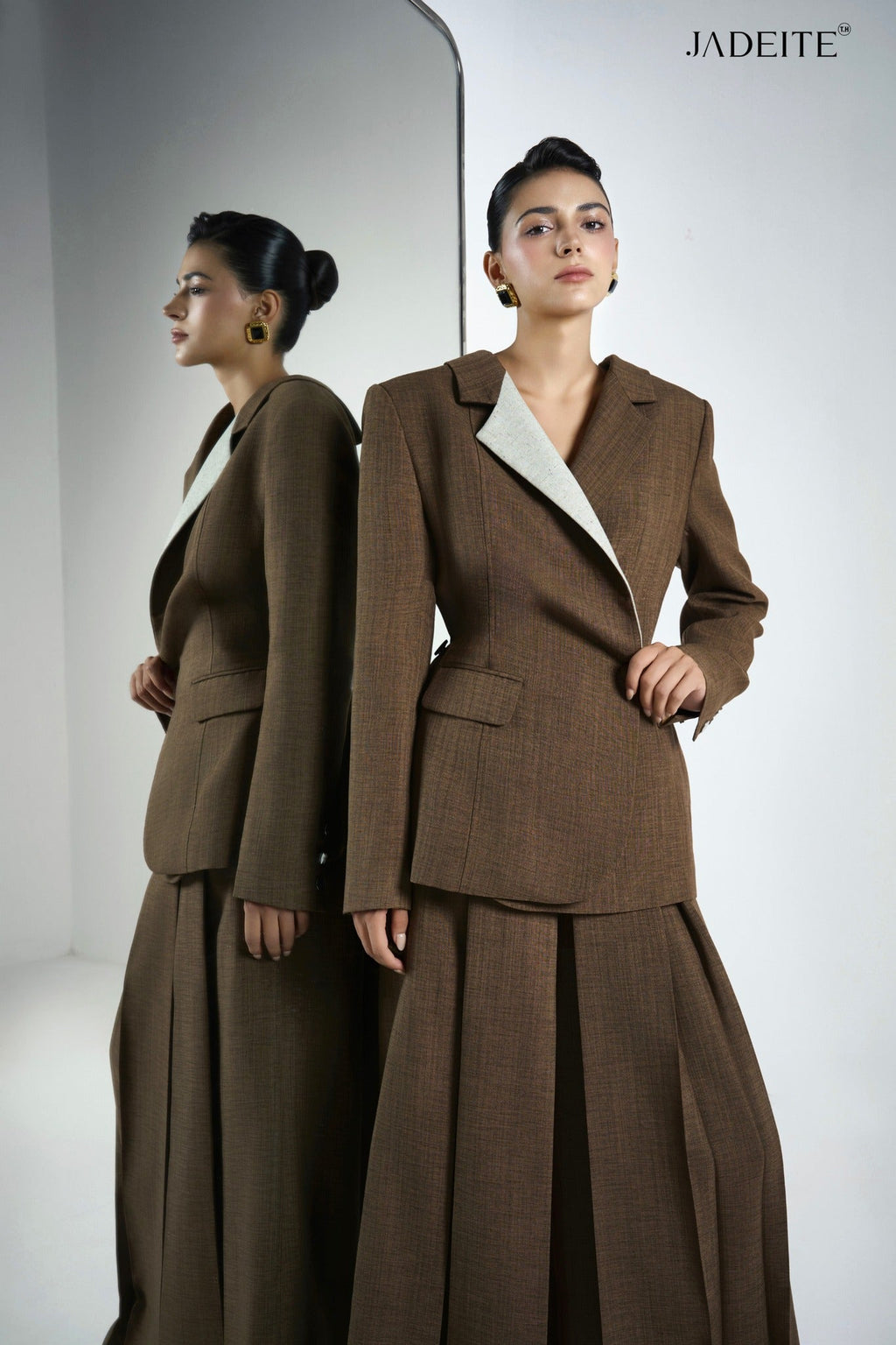 2-side Earth Brown Vest & Van Earth Brown Pants